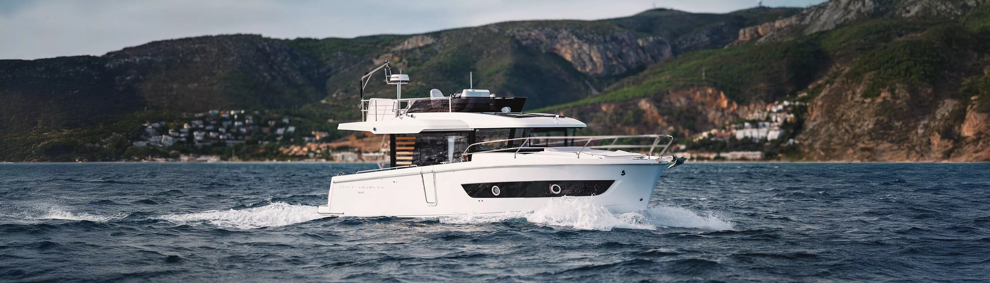 Swift Trawler 37 Fly