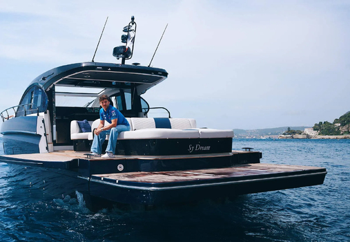 BENETEAU x Alpine: два культовых французских бренда